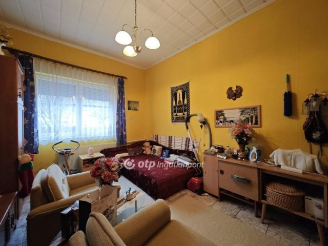 Eladó családi ház, Budapesten, XV. kerületben 135 M Ft