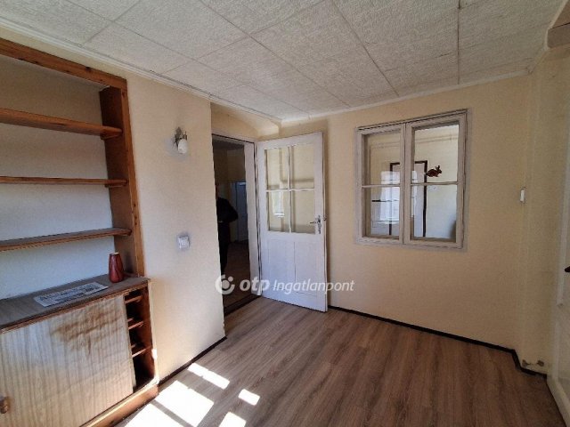 Eladó családi ház, Enesén 55.49 M Ft, 3+1 szobás