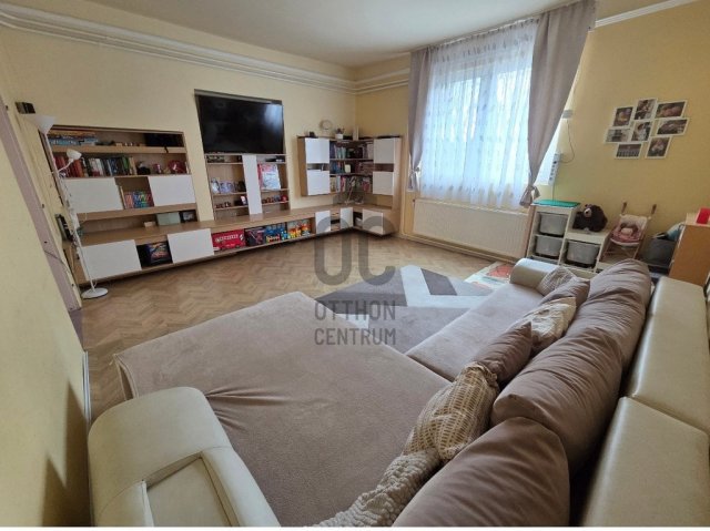 Eladó családi ház, Budapesten, IV. kerületben 71.5 M Ft