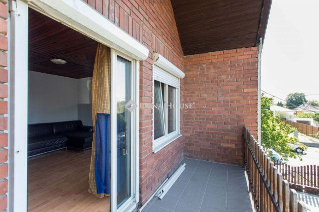 Eladó családi ház, Mosonmagyaróváron 55.69 M Ft, 5 szobás