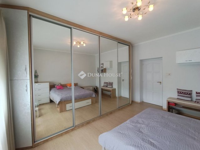 Eladó családi ház, Kajdacson 37.9 M Ft, 4 szobás