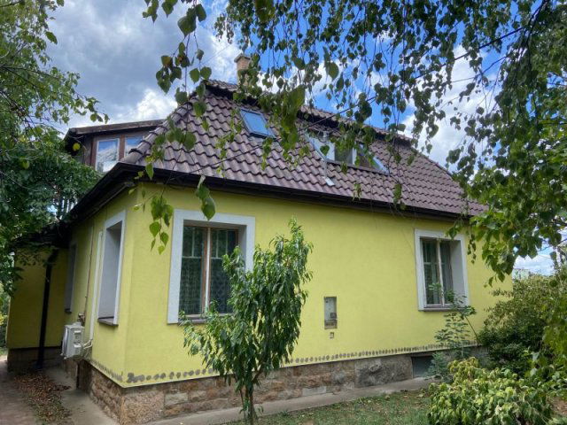 Eladó családi ház, Budapesten, III. kerületben 250 M Ft