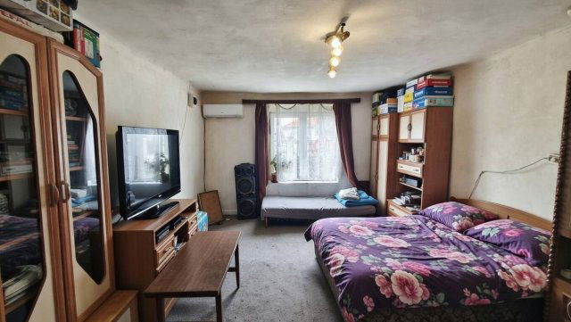 Eladó családi ház, Dunavarsányban 32.9 M Ft, 1 szobás