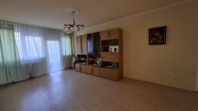 Eladó téglalakás, Szombathelyen 39.5 M Ft, 2 szobás