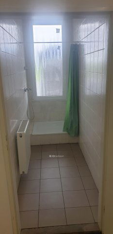 Kiadó ipari ingatlan, Győrött 1269 E Ft / hó