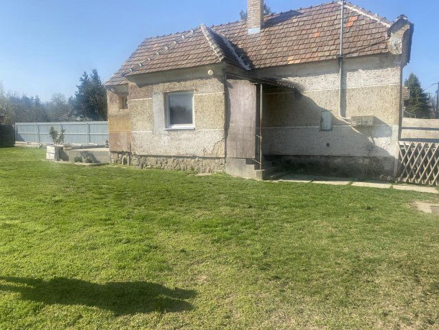 Eladó családi ház, Császáron 25 M Ft, 2 szobás