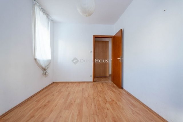 Eladó téglalakás, Budapesten, XVI. kerületben 110.9 M Ft