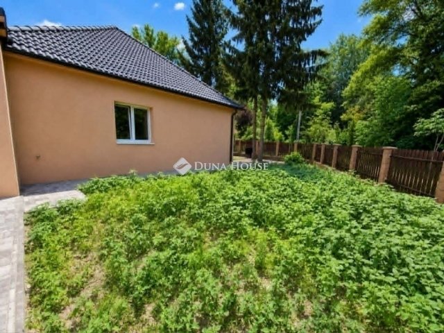 Eladó családi ház, Gödön 99.9 M Ft, 3 szobás