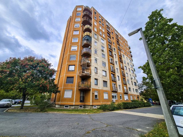 Eladó panellakás, Dunakeszin 94.99 M Ft, 2+1 szobás