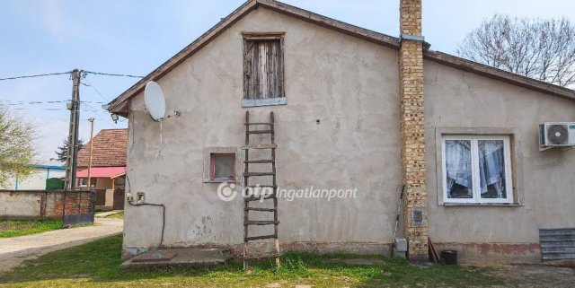 Eladó családi ház, Újfehértón 35 M Ft, 2+1 szobás