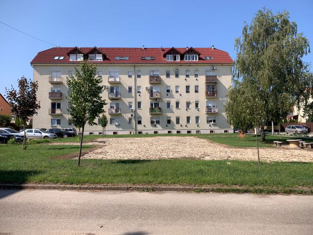 Eladó téglalakás, Sajószentpéteren 32 M Ft, 3 szobás