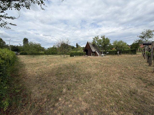 Eladó mezogazdasagi ingatlan, Balatonfüreden 113.76 M Ft