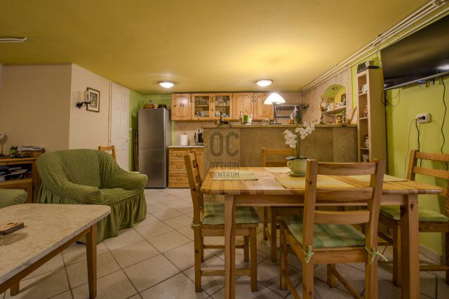 Eladó családi ház, Szigetszentmiklóson 75 M Ft, 4 szobás