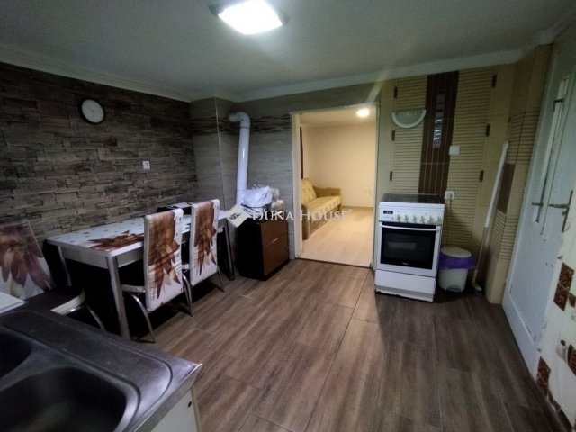 Eladó családi ház, Nagykátán 23.9 M Ft, 2 szobás