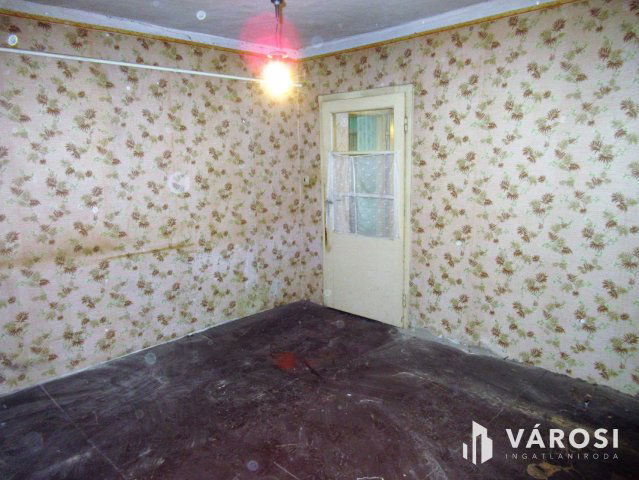 Eladó családi ház, Hódmezővásárhelyen 19 M Ft, 2 szobás