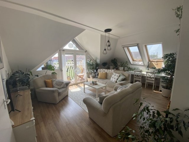 Eladó téglalakás, Debrecenben 85.9 M Ft, 3 szobás