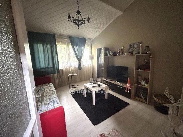 Eladó családi ház, Kunhegyesen 25 M Ft, 3+1 szobás