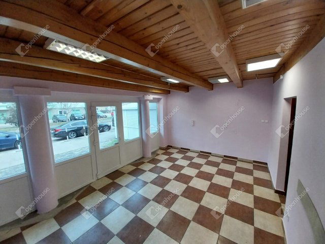 Kiadó üzlethelyiség, Székesfehérvárott 280 E Ft / hó