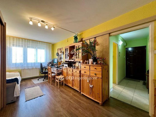 Eladó panellakás, Budapesten, XI. kerületben 86.99 M Ft, 3 szobás