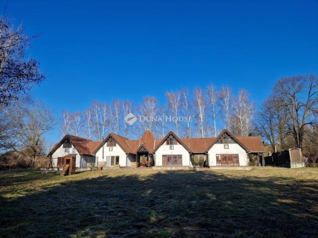 Eladó családi ház, Bánkon 456.765 M Ft, 2 szobás