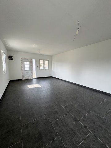 Eladó családi ház, Őrbottyánban 67.9 M Ft, 2 szobás