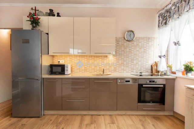 Eladó téglalakás, Érden 76.9 M Ft, 3 szobás