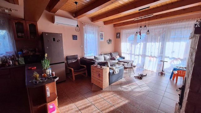 Eladó családi ház, Gödön 84.9 M Ft, 4 szobás