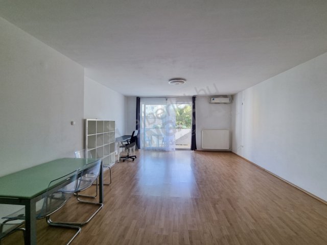 Kiadó téglalakás, albérlet, VIII. kerületben, Lujza utcában