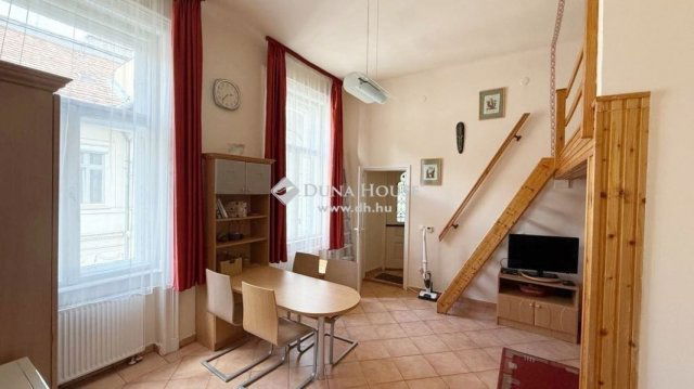 Eladó téglalakás, Budapesten, VIII. kerületben 126.75 M Ft