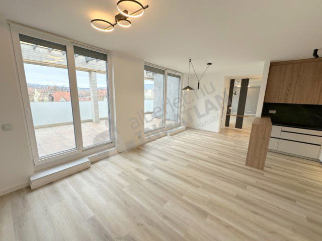 Kiadó téglalakás, albérlet, I. kerületben, Gellérthegy utcában