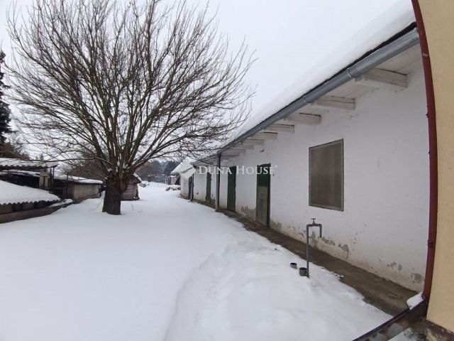 Eladó családi ház, Epölön 27.9 M Ft, 4 szobás