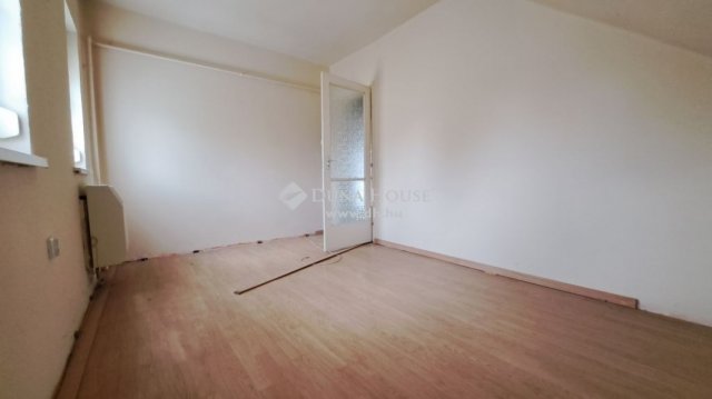 Eladó családi ház, Monorierdőn 69.9 M Ft, 4 szobás