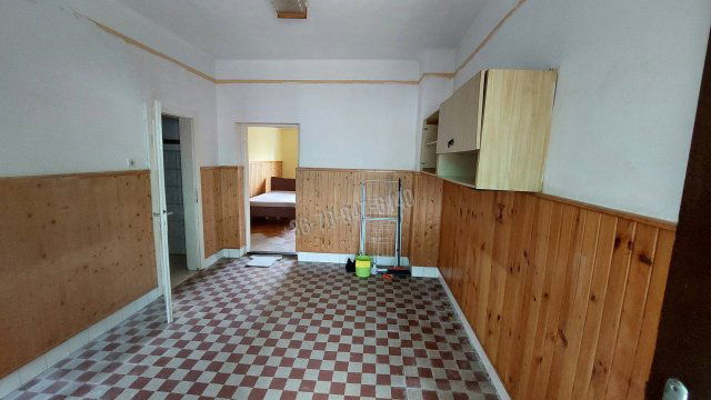 Eladó téglalakás, Sarkadon 6.3 M Ft, 1 szobás