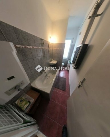 Eladó téglalakás, Budapesten, IV. kerületben 54.5 M Ft, 1 szobás