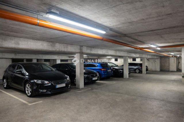 Eladó garázs, Budapesten, VIII. kerületben 11.7 M Ft