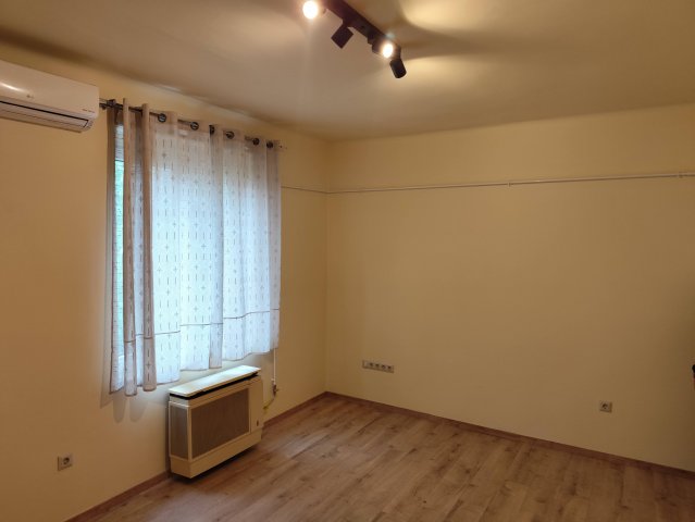 Kiadó téglalakás, albérlet, X. kerületben, Szárnyas utcában