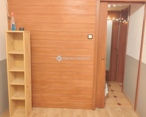 Eladó téglalakás, Budapesten, XX. kerületben, Alsóteleki utcában