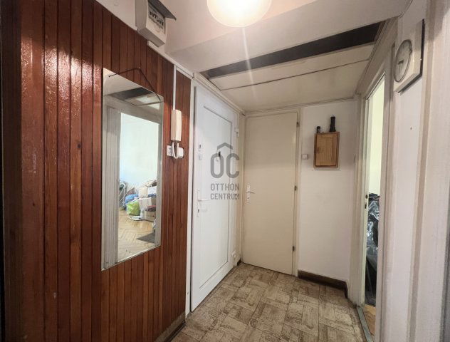 Eladó téglalakás, Szekszárdon 31.9 M Ft, 3 szobás