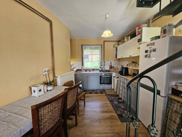 Eladó családi ház, Orfűn 134 M Ft, 6 szobás