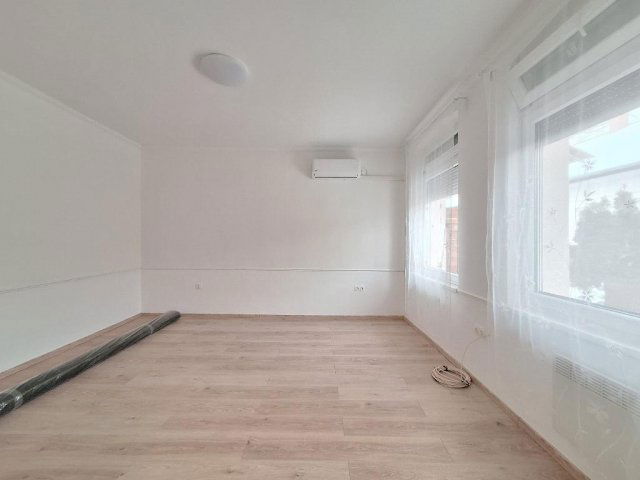 Eladó téglalakás, Budapesten, IV. kerületben 44.7 M Ft, 1 szobás