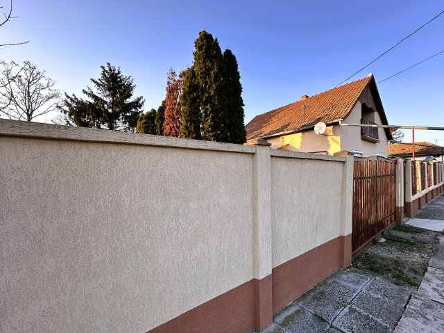 Eladó családi ház, Magyarbánhegyesen 27 M Ft, 4 szobás