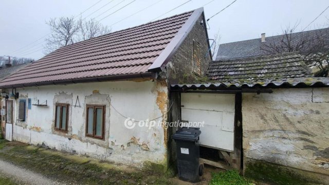Eladó családi ház, Nemesvitán 13.9 M Ft, 2 szobás