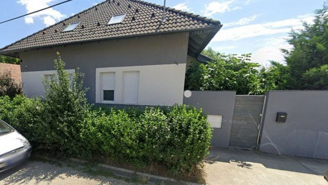 Eladó családi ház, Szegeden 65 M Ft, 4 szobás