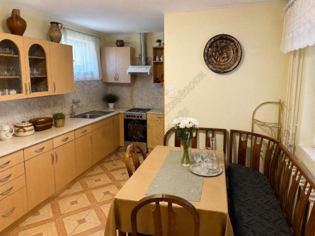 Eladó családi ház, Hódmezővásárhelyen 57 M Ft, 3+1 szobás