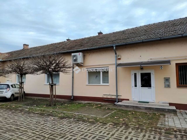 Eladó iroda, Békéscsabán 66.5 M Ft / költözzbe.hu