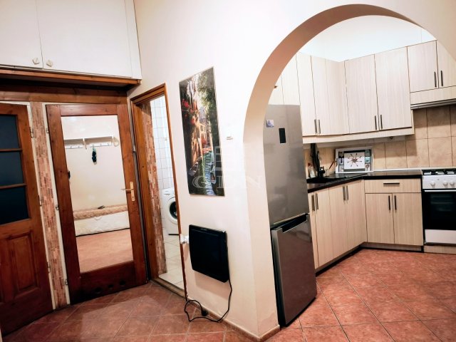 Eladó téglalakás, Budapesten, II. kerületben 87.7 M Ft, 2 szobás