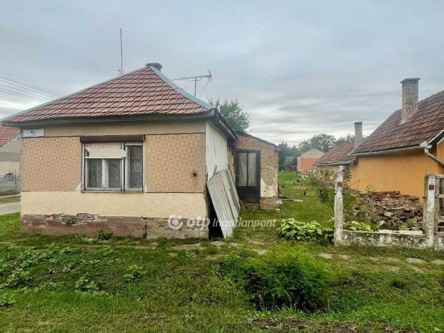 Eladó családi ház, Hajdúböszörményen 27.9 M Ft, 2 szobás