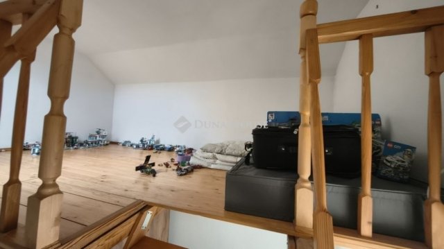 Eladó téglalakás, Kistarcsán 65 M Ft, 3 szobás