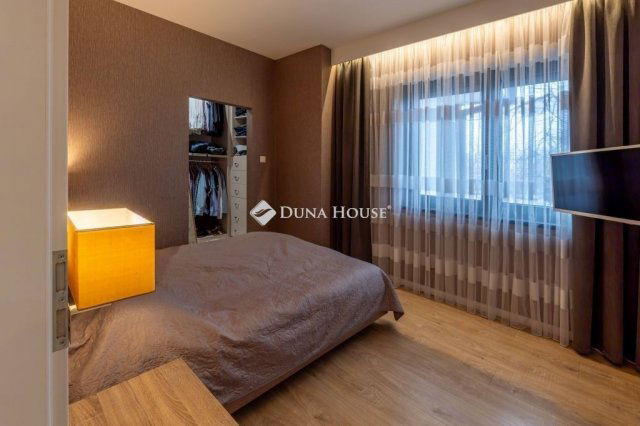 Eladó ikerház, Debrecenben 219 M Ft, 5 szobás