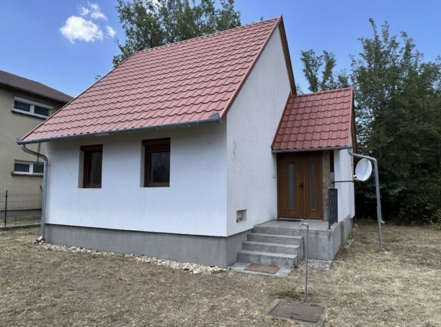 Eladó családi ház, Vonyarcvashegyen, Székely Bertalan utcában